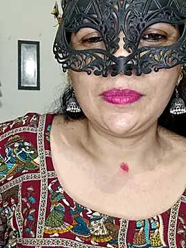 BhabhiPooja69 Webcam-Show