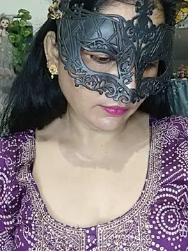 BhabhiPooja69n Webbikameraesitys