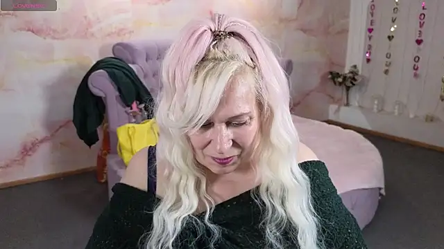 Penelope_Pinky: απευθείας συνομιλία ΧΧΧ