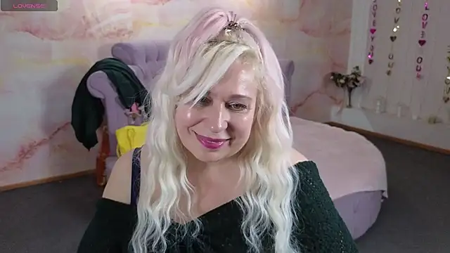 Penelope_Pinky Show in webcam