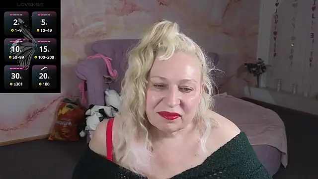Penelope_Pinky: απευθείας συνομιλία ΧΧΧ