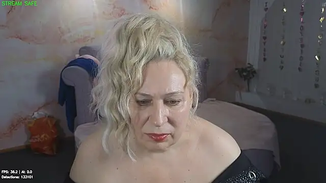 Penelope_Pinky Adlı Modelin Web Kamerası Şovu