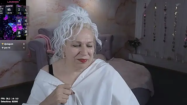 Pokazy przed kamerką – Penelope_Pinky