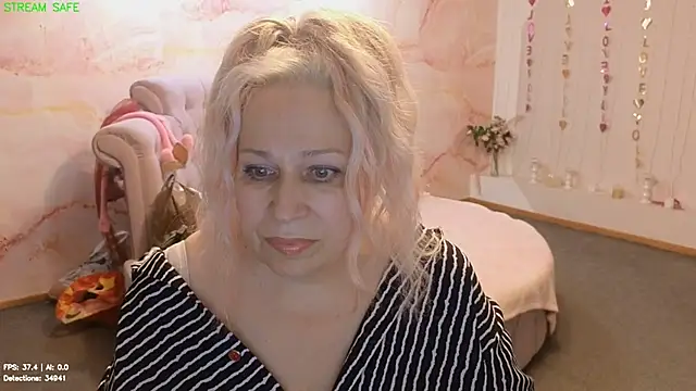 Penelope_Pinky's Live XXX Chat