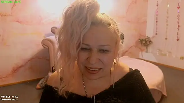 Penelope_Pinky webkamerás műsora