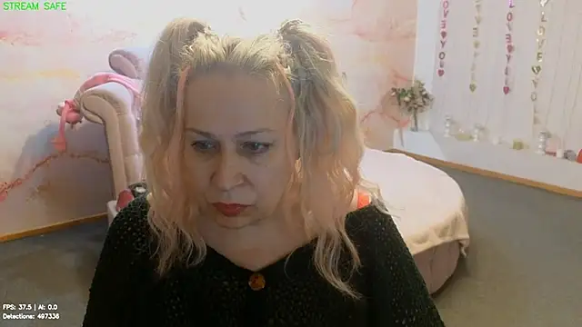 Penelope_Pinky Adlı Modelin Web Kamerası Şovu