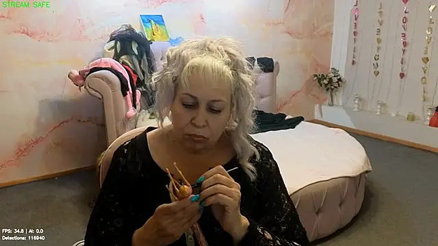 Penelope_Pinky Webcam-Show