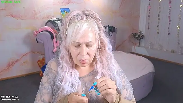Penelope_Pinky's Webcam Show