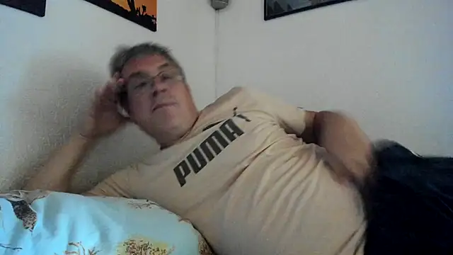 roku73Gay webkamerás műsora