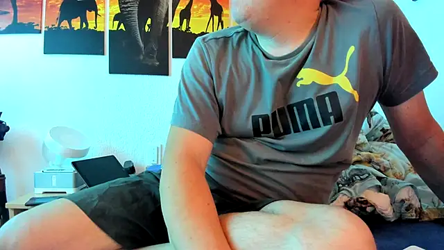 roku73Gay Show in webcam