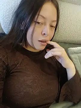 Czat XXX na żywo – Selene_Amari