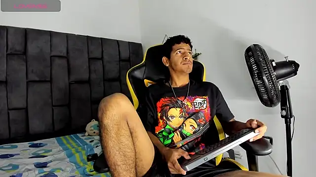 Show modela brian_smitth na web-kameri