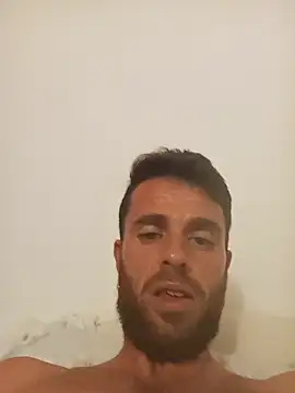 הופעת וובקאם של pocholoibz