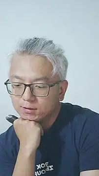 leoUSIR's Live XXX Chat