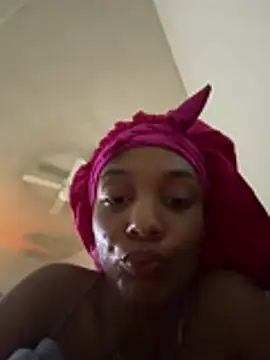 xoxotic's Webcam Show