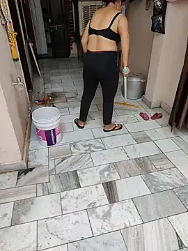 Show modela Sapnacpl69 na web-kameri