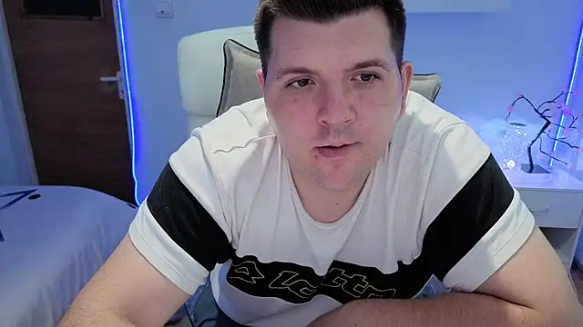 Show modela JasonJacks na web-kameri