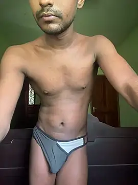 Show modela Amxlll na web-kameri