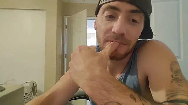 Huntzg23's Webcam Show