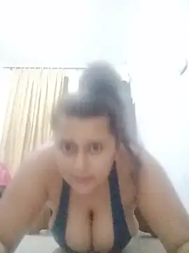 Miss_balloonsmila Adlı Modelin Canlı XXX Sohbeti