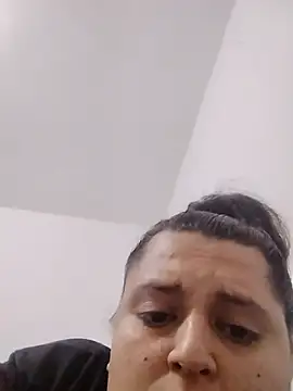Miss_balloonsmila's Live Chat Room