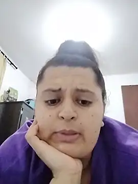 צ'אט XXX בשידור חי של Miss_balloonsmila