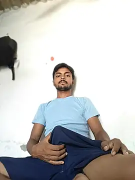 YOUR-LOVER-2's Webcam Show