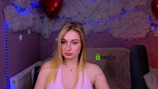 Show modela playful_sophie na web-kameri