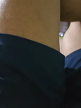 Pussyrequired 网络视讯表演