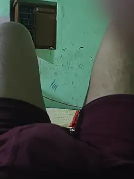 Pussyrequired 网络视讯表演