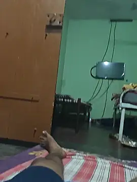Pussyrequired Show in webcam