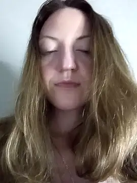 KattyLuuu Chat XXX live