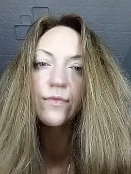 KattyLuuu's Live XXX Chat