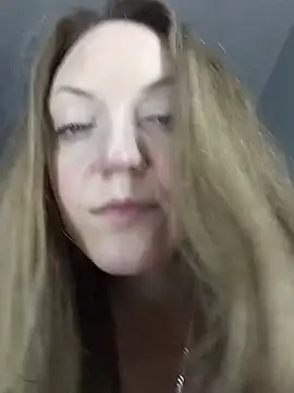 KattyLuuu's Live XXX Chat