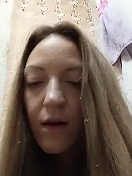 Živý XXX chat KattyLuuu