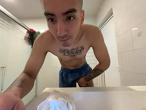 GIOOOO568's Live Sex Cam Show
