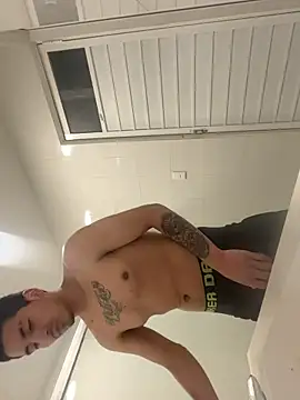 GIOOOO568 Show in webcam