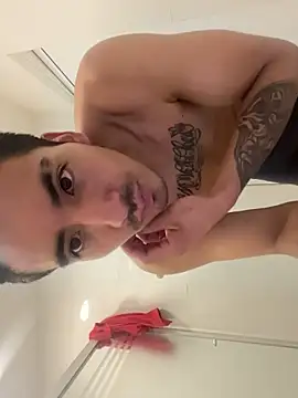 GIOOOO568 Show in webcam