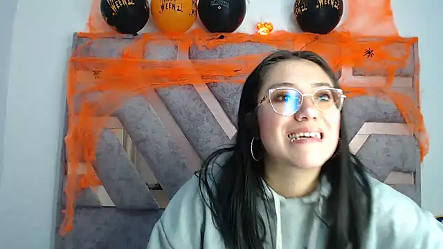 Chat XXX en directo de Anny-Fox
