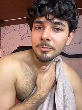 Samir_bear's Live XXX Chat