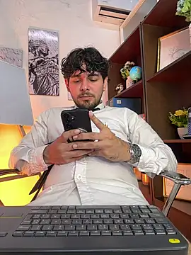 Samir_bear Show Webcam