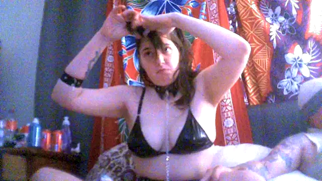 Show de lara1105 na webcam