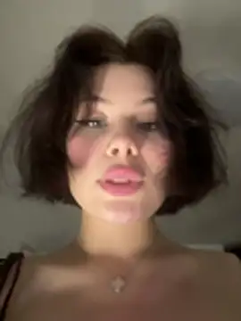AmmyRich1 webcam show