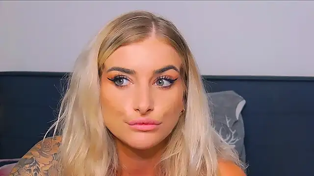 Lia_Benini Adlı Modelin Web Kamerası Şovu