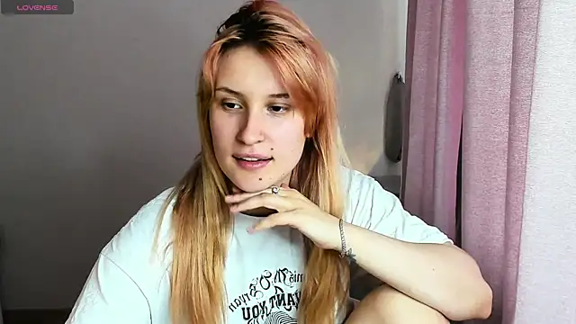 Sweet_white_chocolate Live XXX-Chat