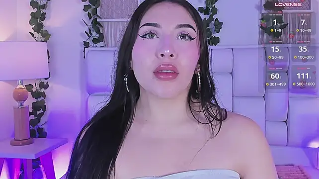 הופעת וובקאם של Miaa_gh1