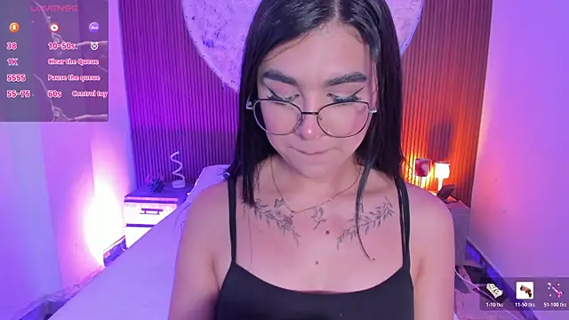RoseCassie's Webcam Show