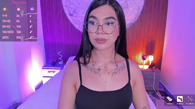 RoseCassie Show in webcam