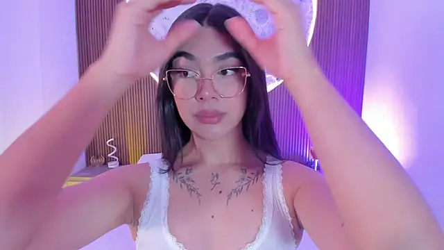 Show modela RoseCassie na web-kameri