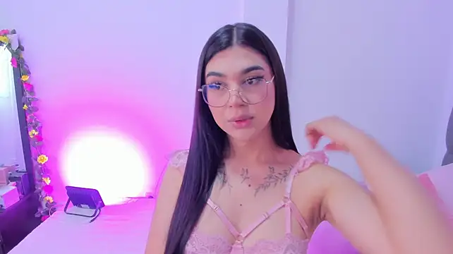 RoseCassie Adlı Modelin Web Kamerası Şovu